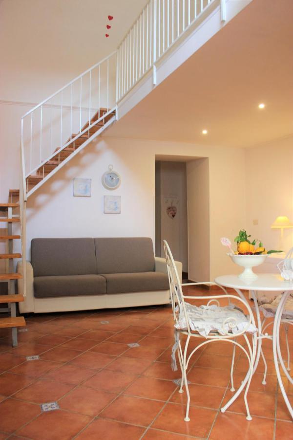 B&B Country Chic Vico Equense Exteriör bild