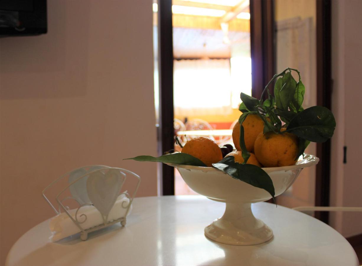 B&B Country Chic Vico Equense Exteriör bild